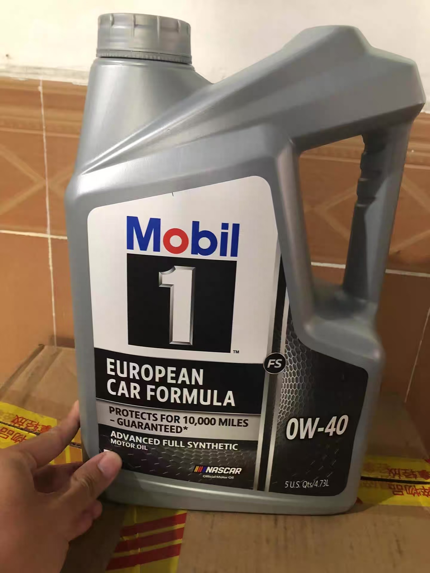 ZYQ3 MOBIL 1 Fórmula de automóvil europeo 0w40 4.73 litros Mobil 1 Aceite del motor Lubricante de alto rendimiento y limpiador