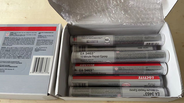 FM34 Loctite EA3463 Masilla de reparación epoxi en barra amasable con relleno de acero